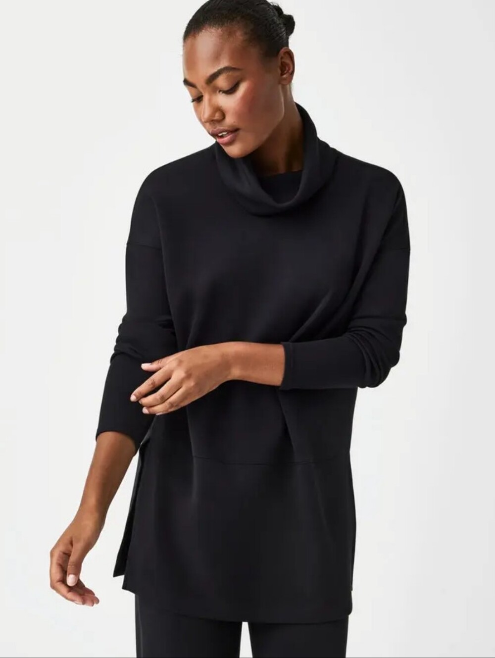 SPANX Air Essentials Black TurtleNeck Tunic Sweater Top Size Med Minimalist Casu